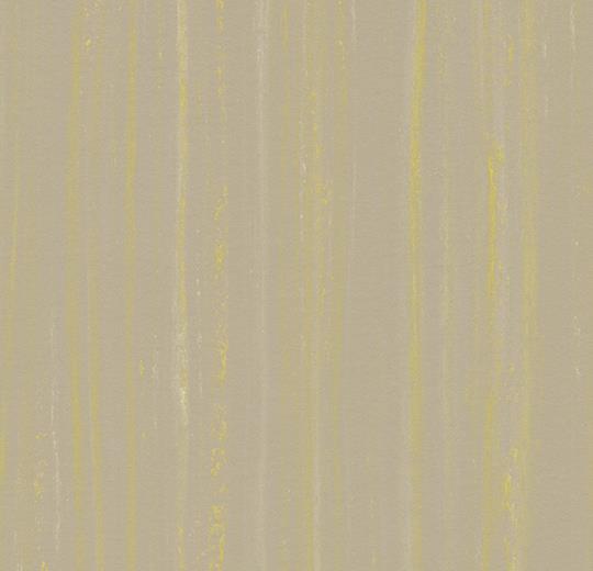 524435 hint of yellow